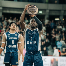 Lade das Bild in den Galerie-Viewer, BASKETBALL
